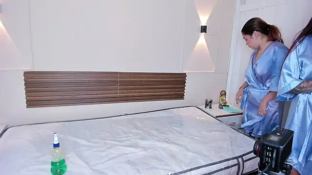 Czat XXX na żywo – mia_gold_
