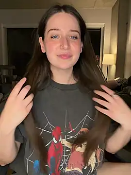 nerdynina 现场XXX聊天