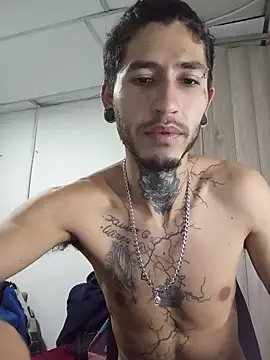 Tattoboy19cm élő XXX-chatje
