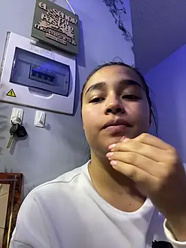 I_Samanthaa – Live XXX-chat