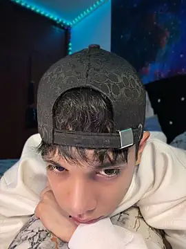 RoughDiamond_ 即時 XXX 聊天