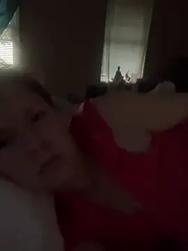 CUMFOREVERY1nTitTiES2's Webcam Show