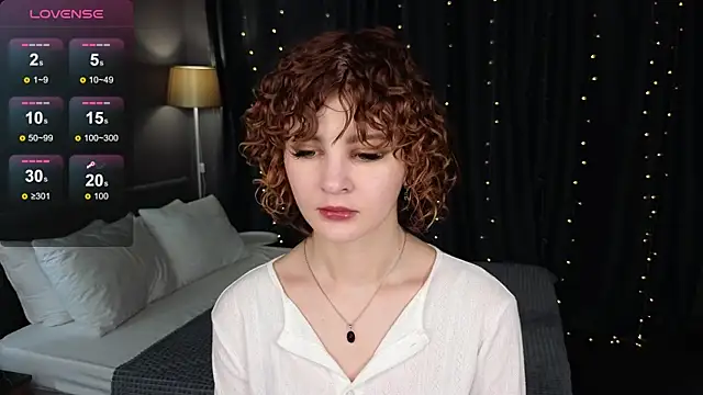 Kira__Fluffy's Live XXX Chat