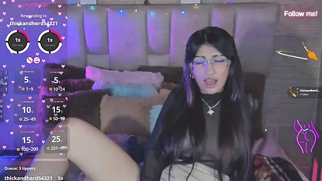 mia_devine_ Chat XXX live