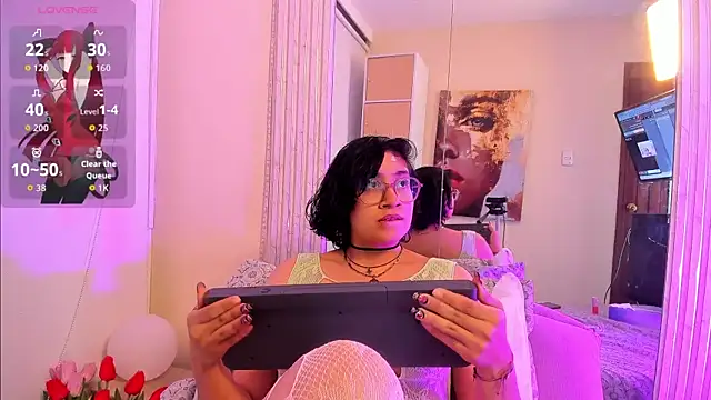 DaryMoon live XXX chat