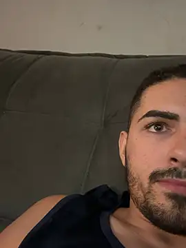 Gugostoso04's Live XXX Chat