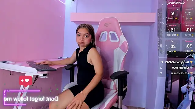 CharlotteMuller live XXX chat