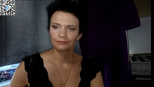 HotMamaQueen234 Live XXX Chat