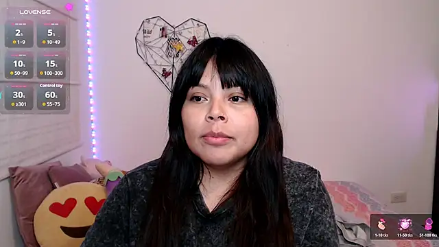 Živý XXX chat EllieMoonX