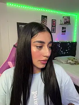 JulietaCheerr XXX чат на живо