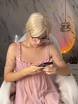 XXX chat uživo modela lanadoll20