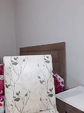 Defne0734 Adlı Modelin Canlı XXX Sohbeti
