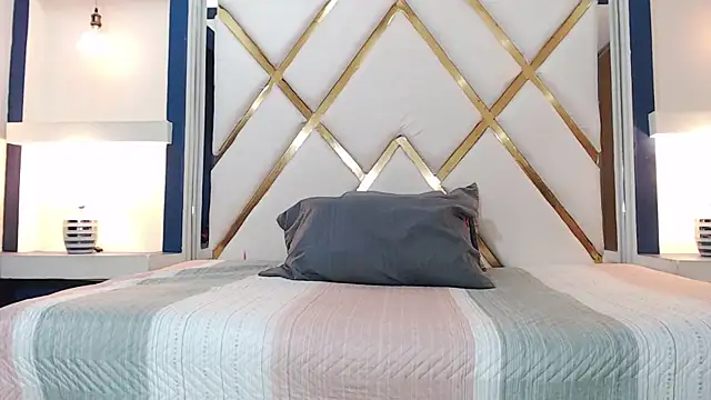 XXX chat uživo modela Agata_prg