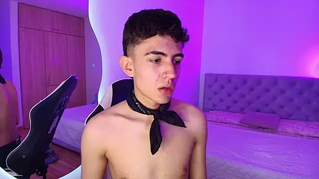 Chat XXX ao vivo de Eithan__wolf