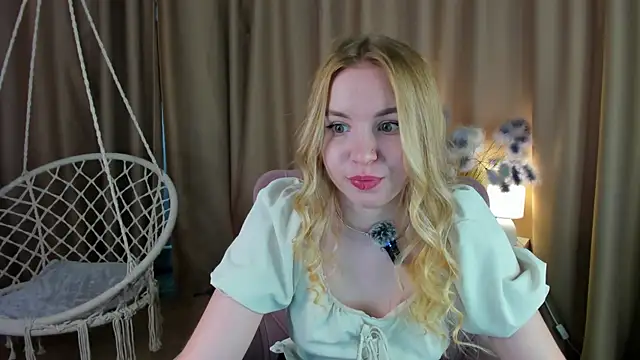 Linda__Bloom's Live XXX Chat