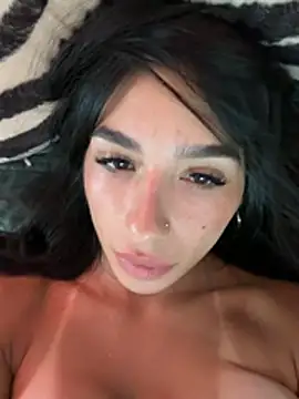 LoveLillyy Chat XXX live