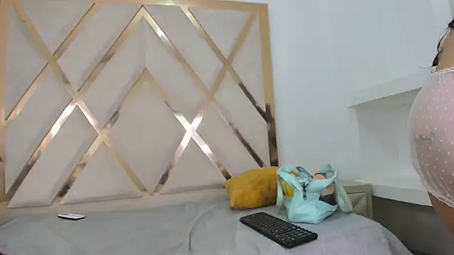 Gabycutee XXX чат на живо