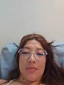 lunnaa_'s Live XXX Chat