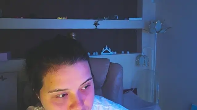 Chat +18 de Malika_uAngel ao vivo