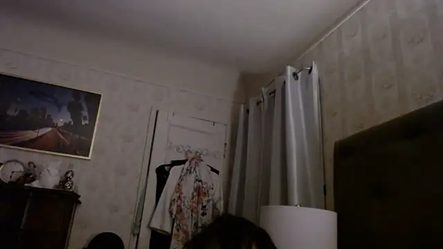 Chat XXX en directo de BigbustedBrenda