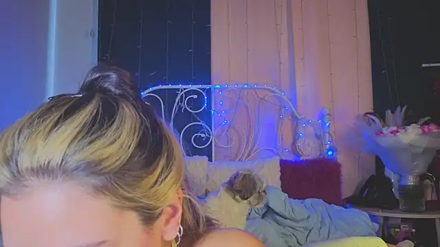 Funny_Bunny's Live XXX Chat