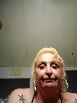 NutNmyGUTdaddy Live XXX-Chat