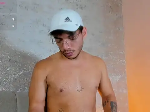 OliverWyse Chat XXX in diretta