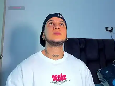 Chat +18 de jacob_lautnerr ao vivo