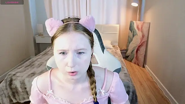 Chat XXX ao vivo de LiliTiny