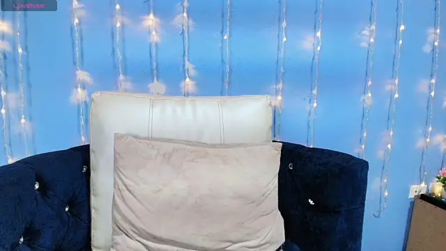 VIOLET_19XXX's Live XXX Chat