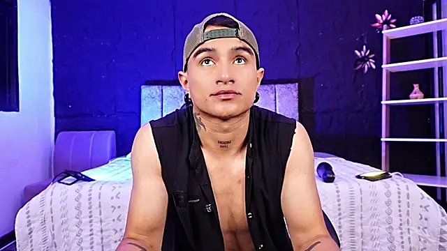 LiamDeep élő XXX-chatje