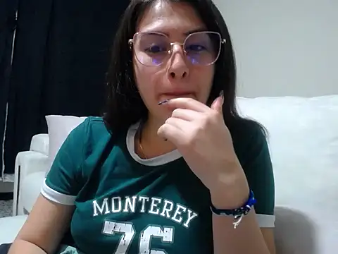 Mile_Evanns live XXX chat