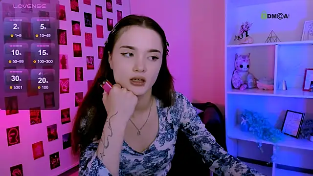liana_kisses Adlı Modelin Canlı XXX Sohbeti