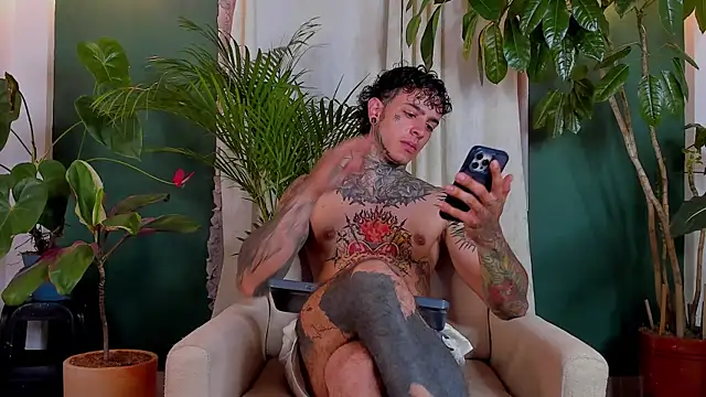 Aron_ford Chat XXX in diretta