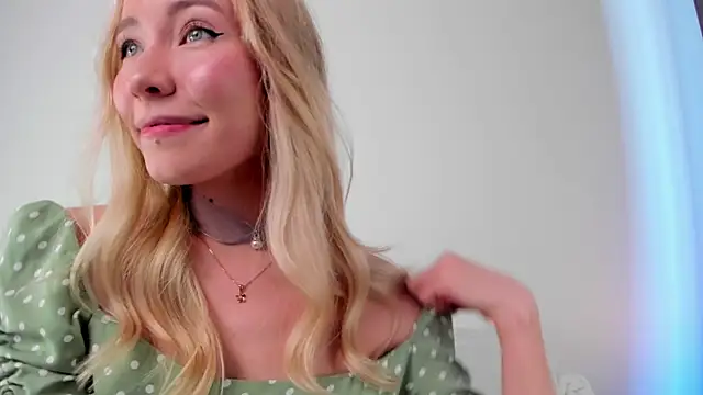 دردشة DanaCandy الجنسية المباشرة