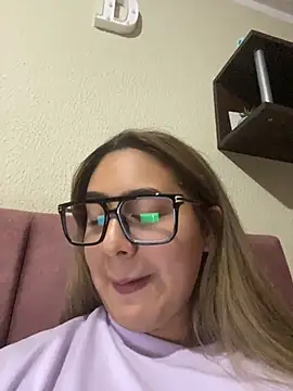 Miabonnett_ Adlı Modelin Canlı XXX Sohbeti