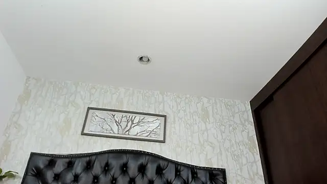 Lander_Cruz Live XXX-chat