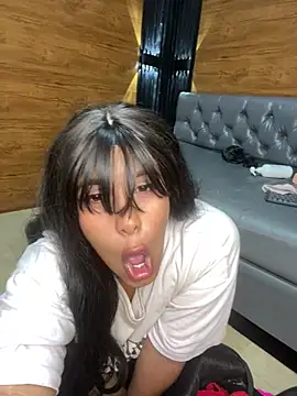 Chat +18 de Alexia_Lerner ao vivo