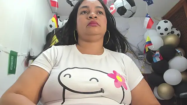 XXX chat uživo modela Cloe_35