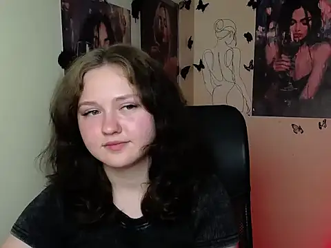 LadyAlice_ Adlı Modelin Canlı XXX Sohbeti