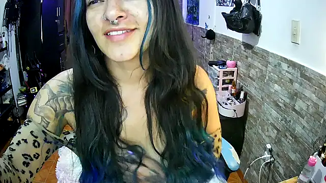 AngelaQueen_ Adlı Modelin Canlı XXX Sohbeti