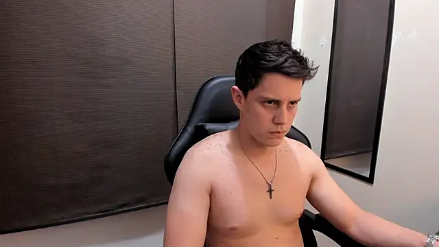 Онлайн  чат XXX KendricTorres