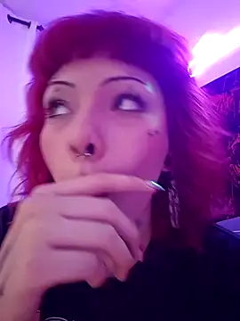 Sarah-Stoner live XXX chat