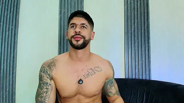 Petesevans Adlı Modelin Canlı XXX Sohbeti