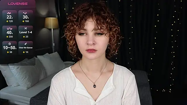 Chat +18 de Kira__Fluffy ao vivo
