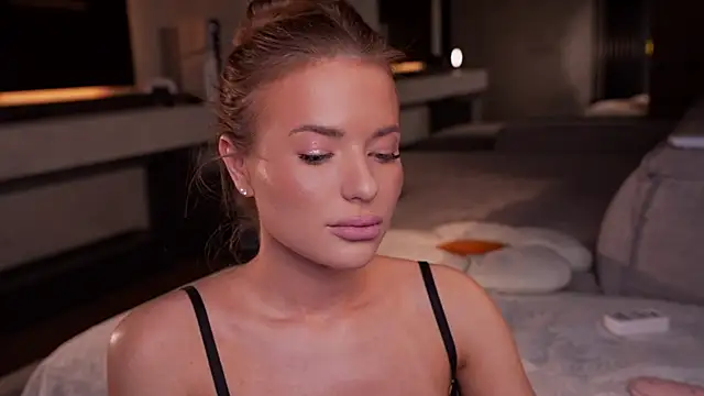 AlexisGraysX 现场XXX聊天