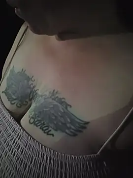julimonroe's Live XXX Chat