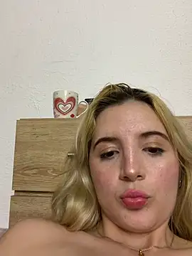 Maia_Collins: онлайн-секс-чат