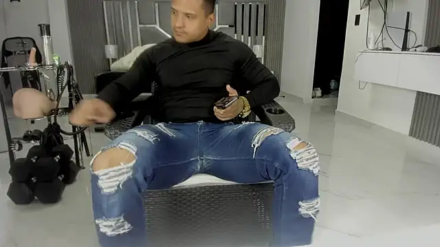 Czat XXX na żywo – master_leather