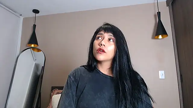 Czat XXX na żywo – juli_love11